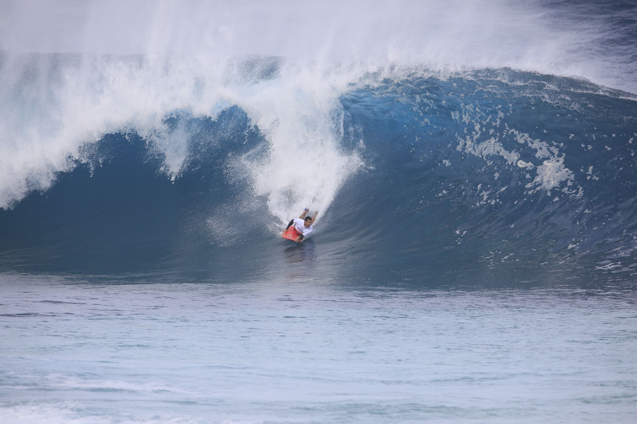 DEEP BARRELS AND HIGH AERIALS ON DISPLAY AT DAY 1 OF MIKE STEWART