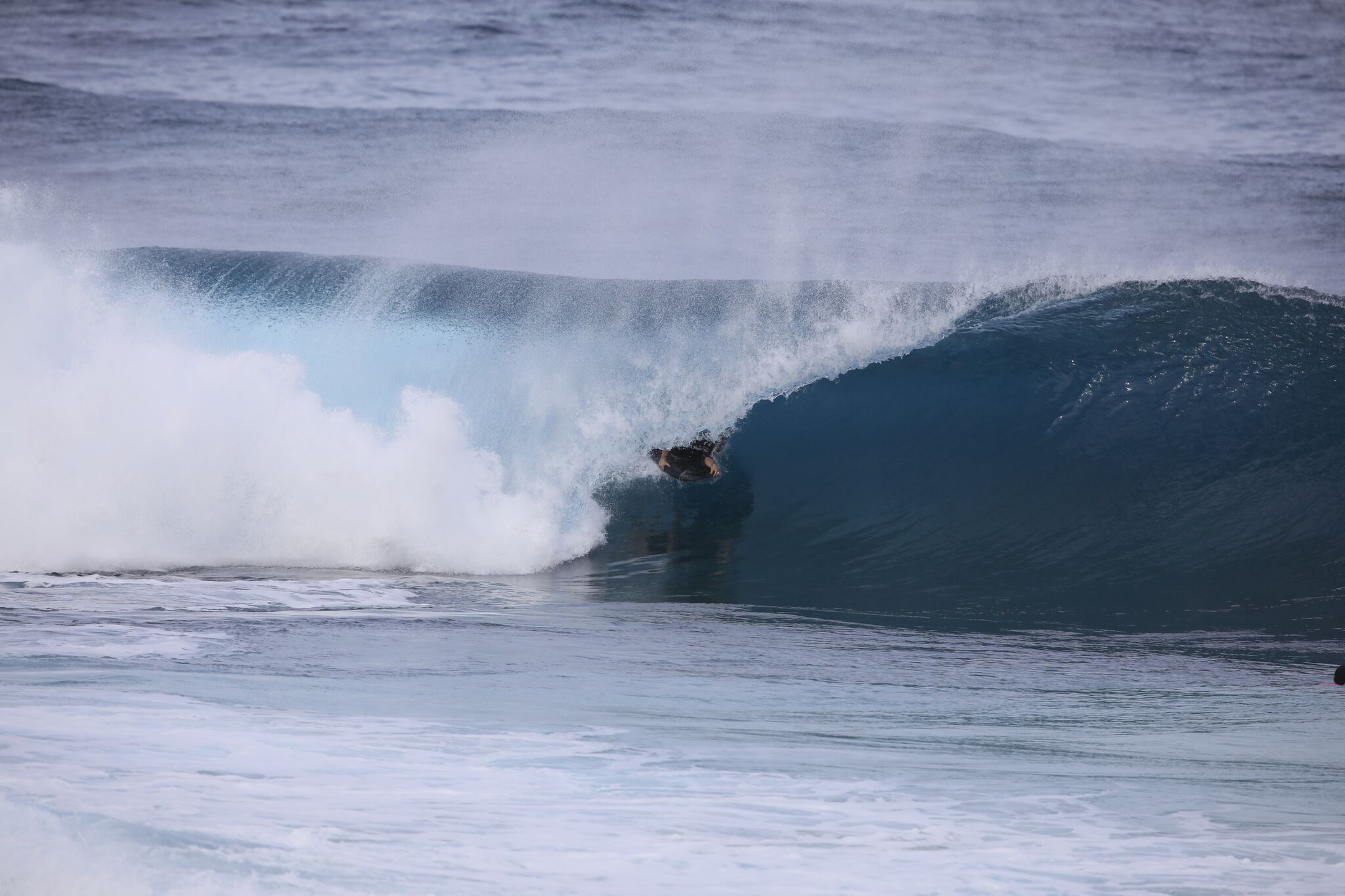 DEEP BARRELS AND HIGH AERIALS ON DISPLAY AT DAY 1 OF MIKE STEWART