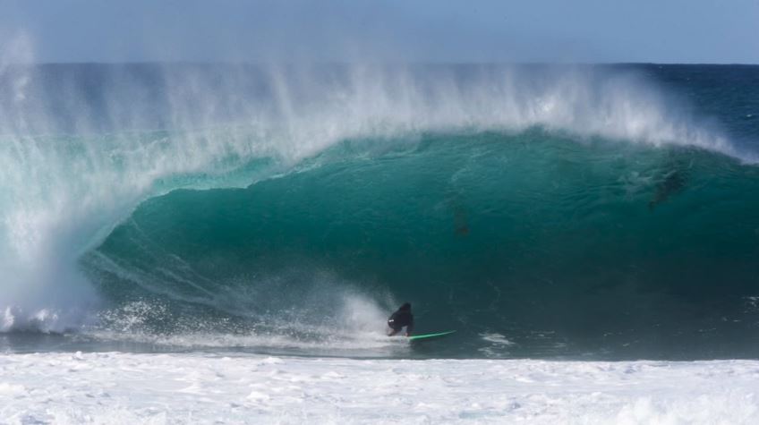tamayo p pipe El legendario surfista y salvavidas de North Shore, Tamayo Perry (49), murió en un ataque de tiburón en el lado NE de Oahu al mediodía del domingo...