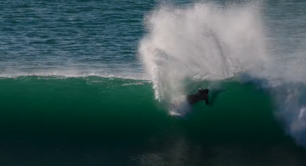 NATHAN F J BAY2 ¡REMÁ EN J-BAY KEYHOLE HACIA UNA SESIÓN DE BOMBEO CON UNA GRAN TRIPULACIÓN!